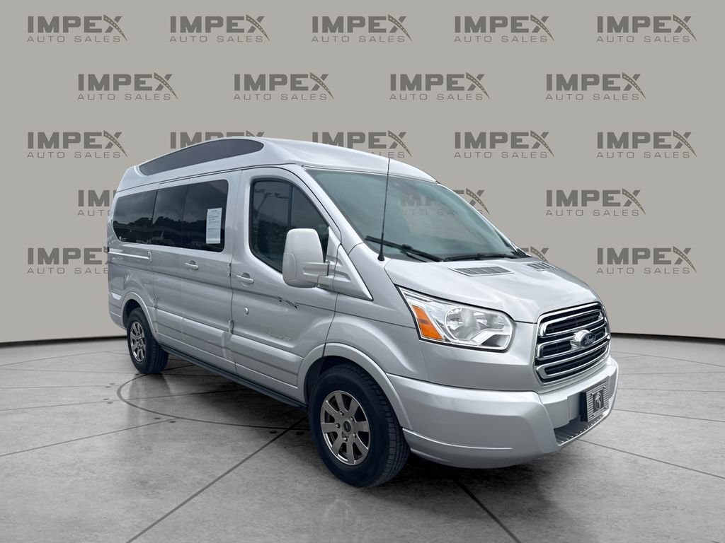 Used 2019 Ford Transit 150 130 Low Roof w/ Exterior Upgrade Package RWD image 4
