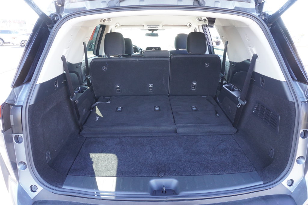 Certified 2025 Nissan Pathfinder SV FWD image 8