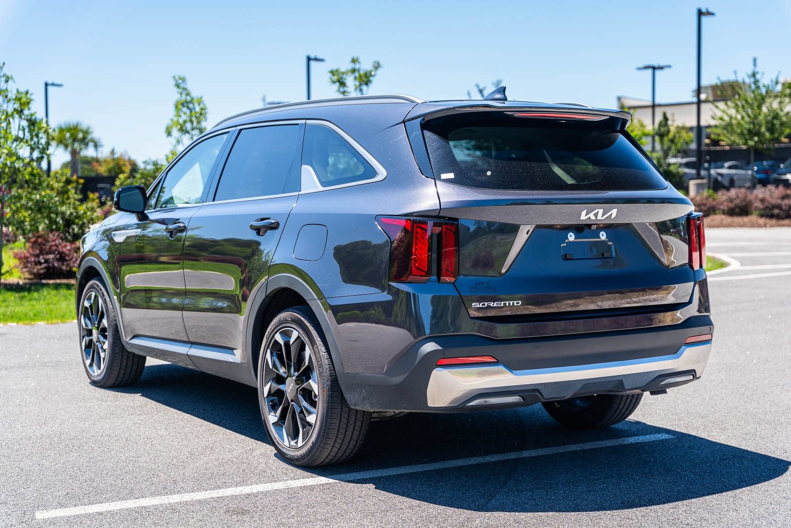 Used 2025 Kia Sorento EX w/ Panoramic Sunroof Package FWD image 5