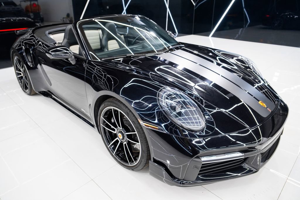 Used 2022 Porsche 911 Turbo image 6
