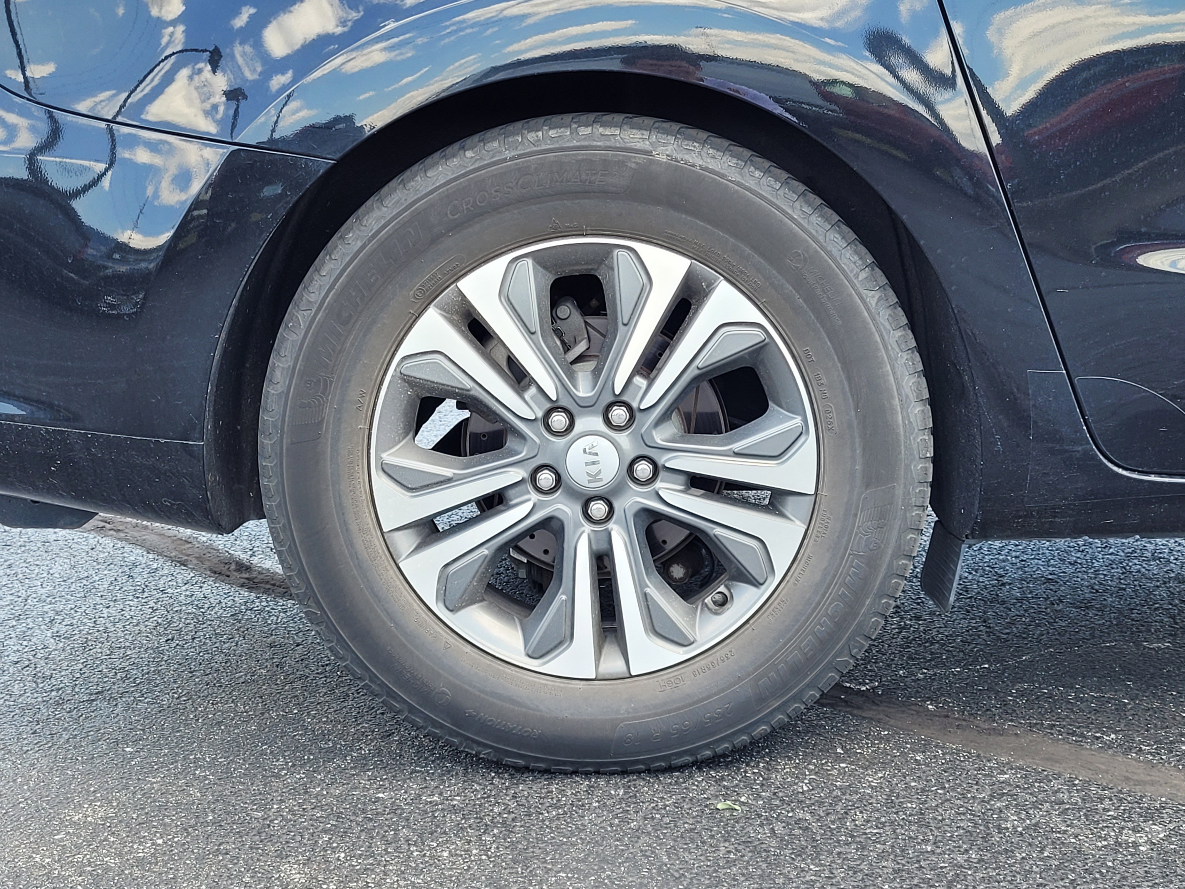 Used 2019 Kia Sedona SX FWD image 10
