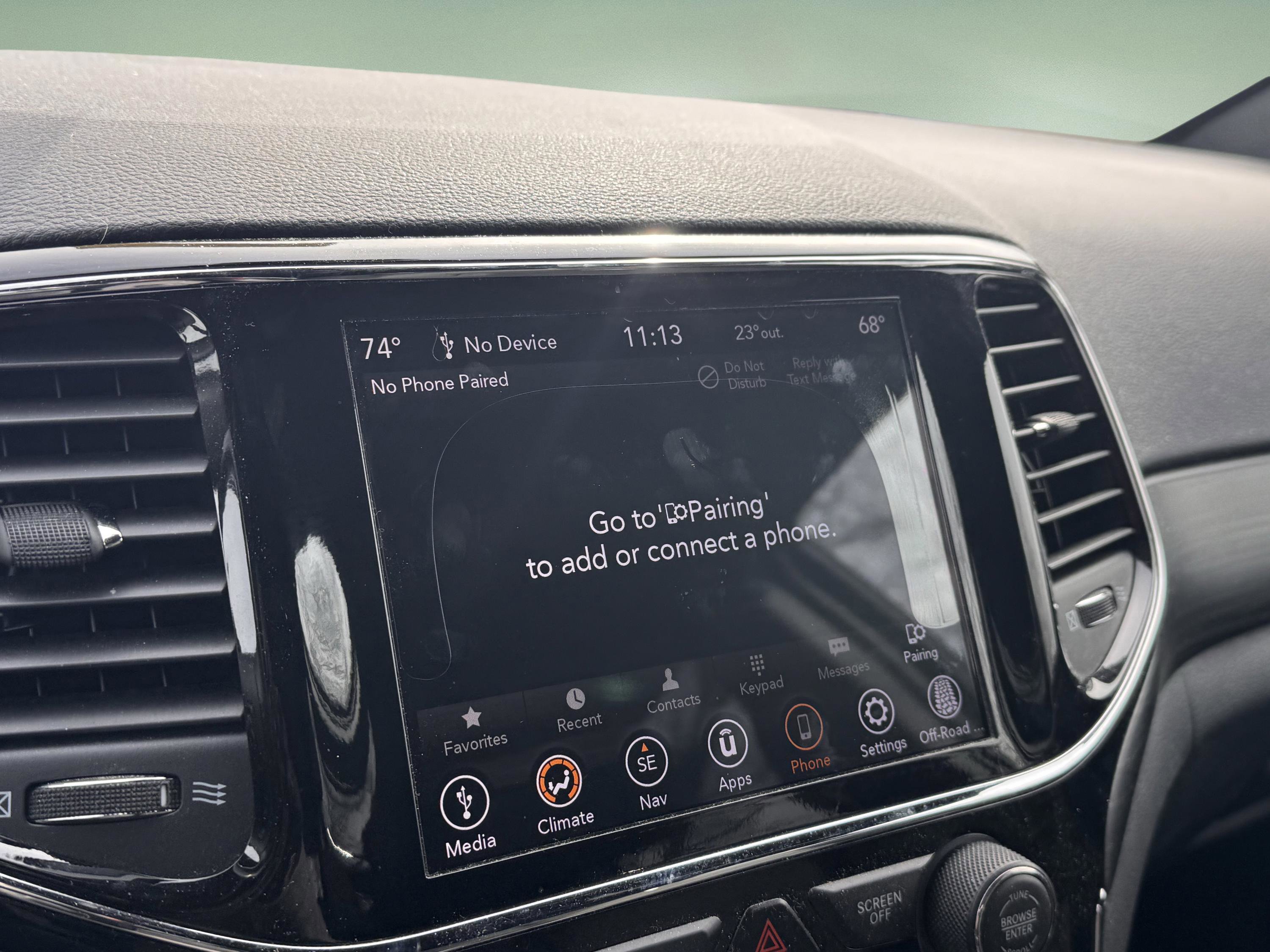 Used 2020 Jeep Grand Cherokee Laredo w/ 18" Wheel & 8.4" Radio Group image 16