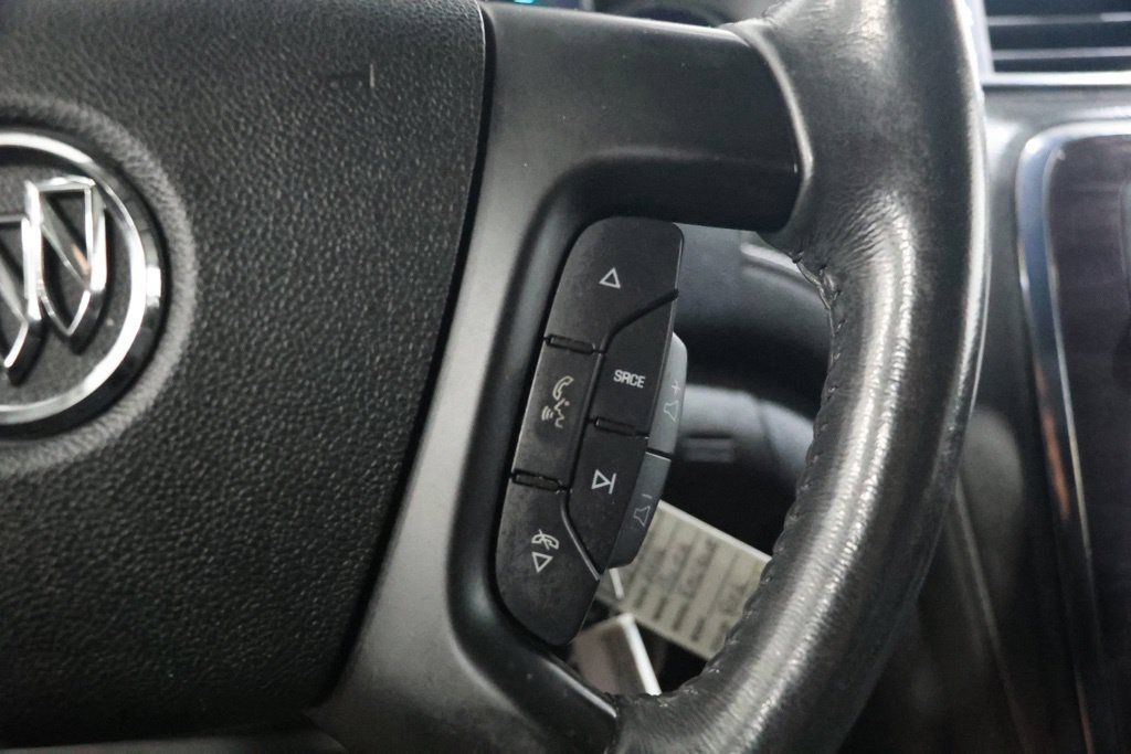 Used 2016 Buick Enclave Leather AWD/4WD image 37