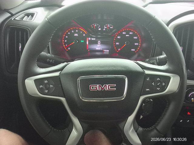 Used 2015 GMC Canyon SLT AWD/4WD image 10