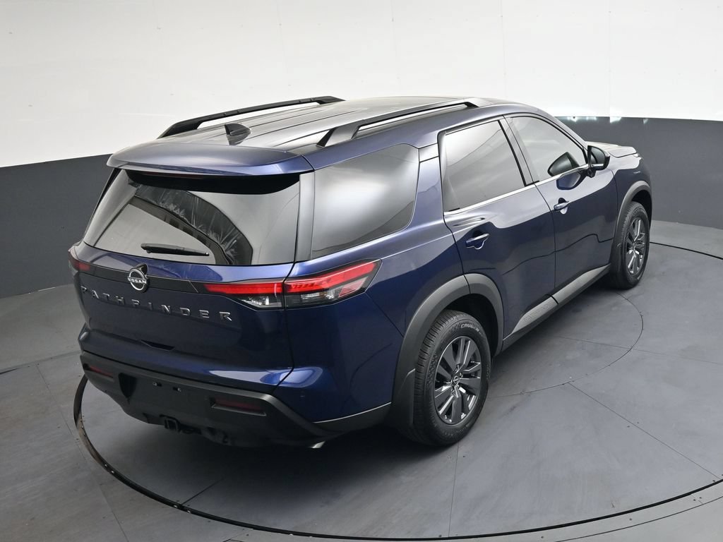 Certified 2026 Nissan Pathfinder SV w/ SV Premium Package FWD image 32