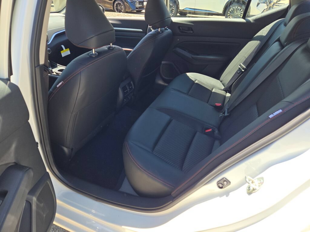 New 2026 Nissan Altima 2.5 SR FWD image 15
