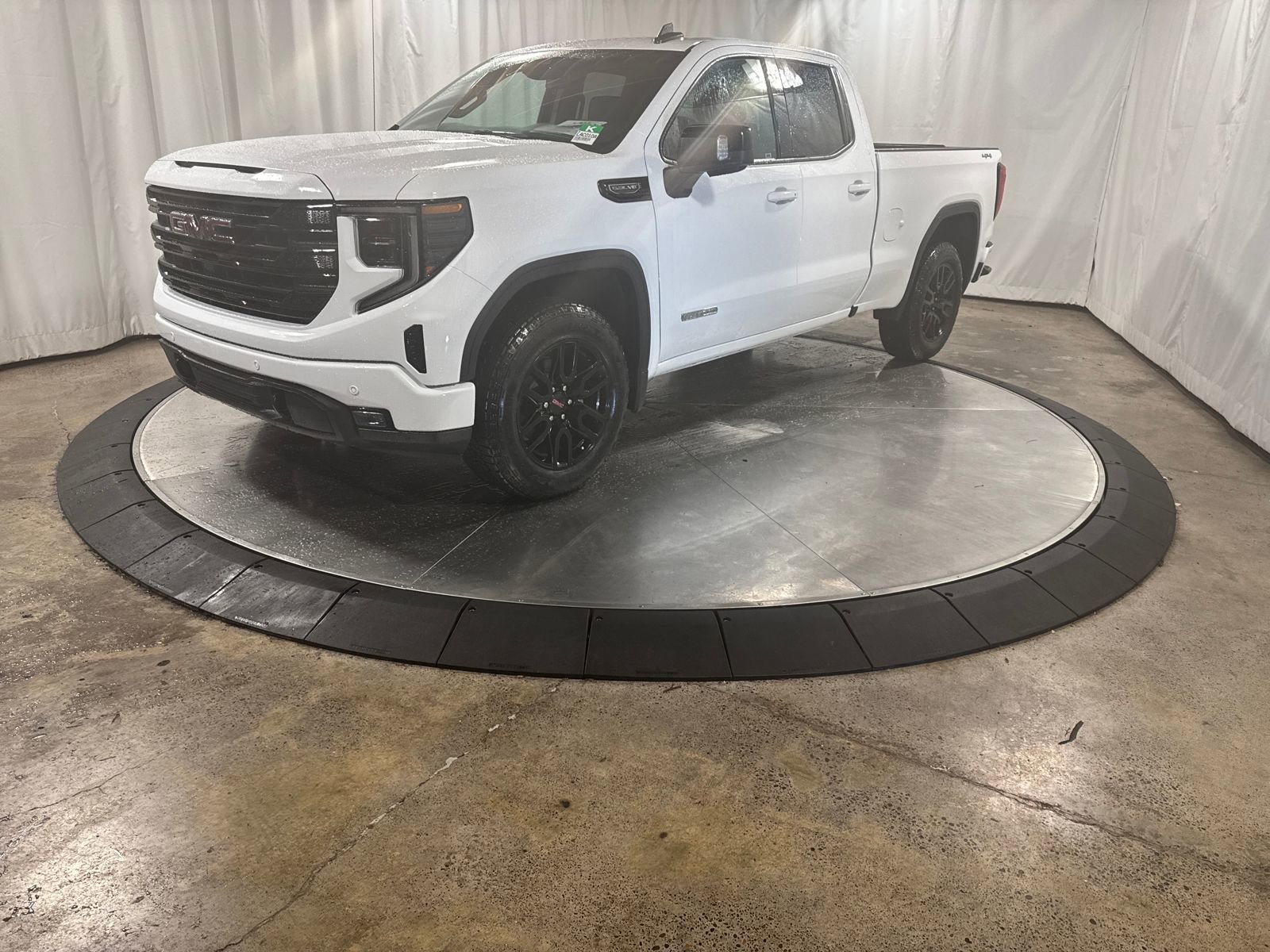Used 2026 GMC Sierra 1500 Elevation w/ Preferred Package image 1