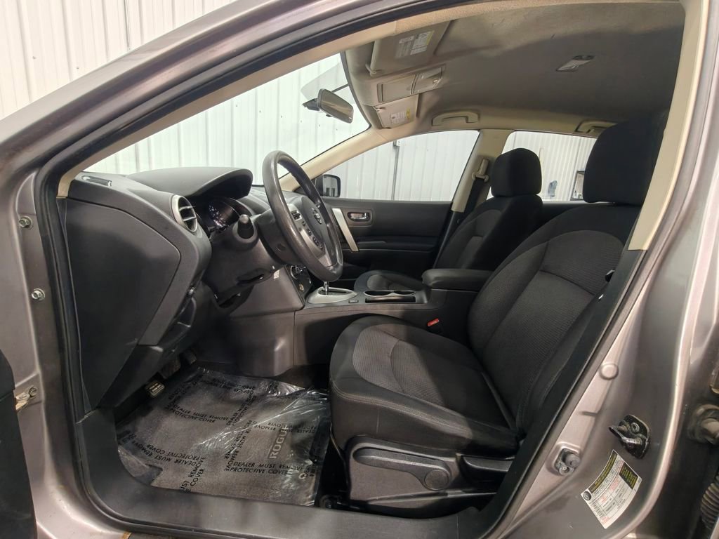 Used 2011 Nissan Rogue SV image 24