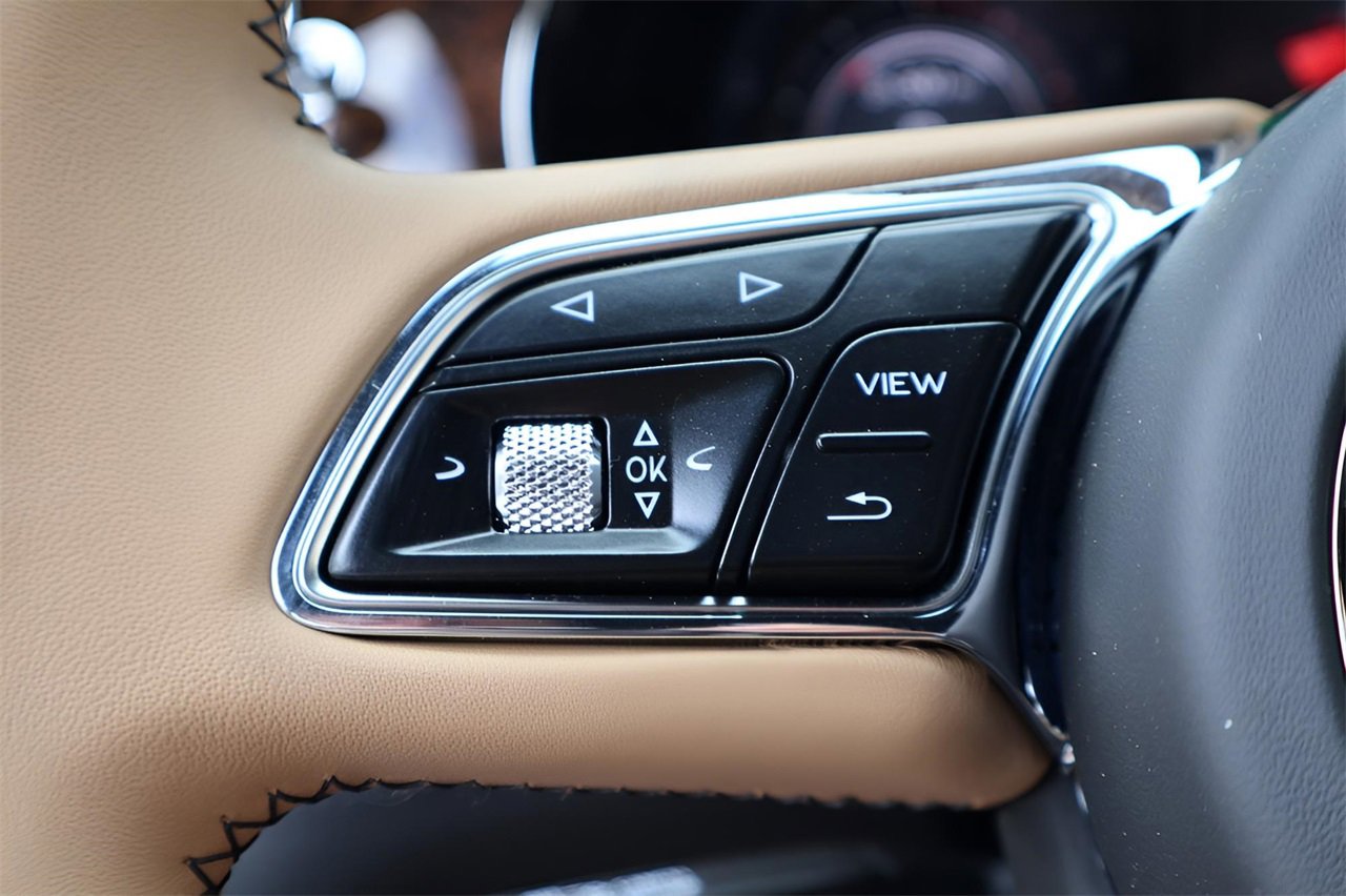 New 2025 Bentley Bentayga Extended Wheelbase image 27