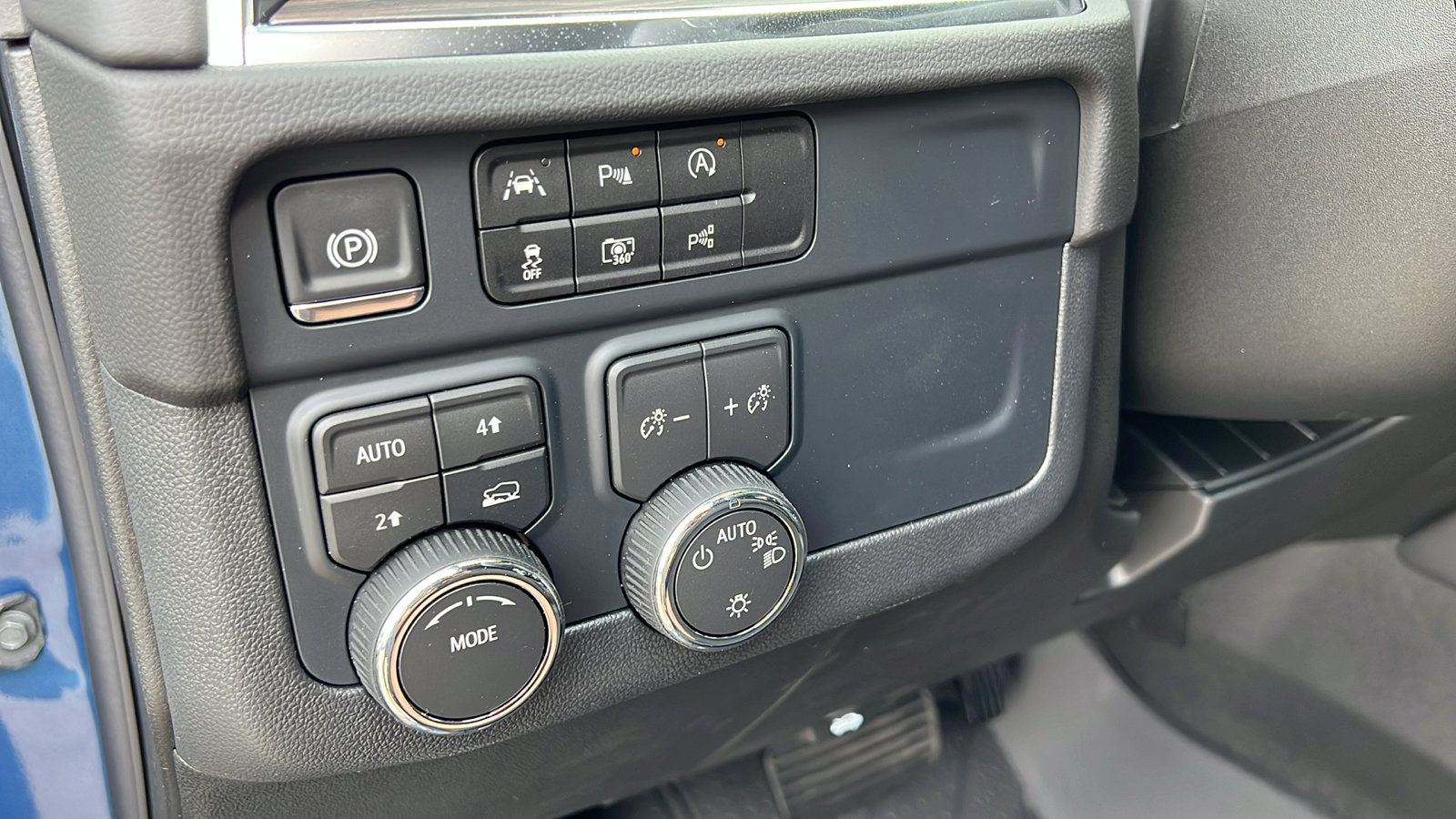 New 2025 Chevrolet Tahoe LS image 30