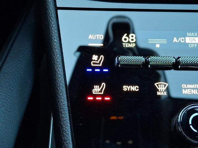 Certified 2024 Porsche Cayenne AWD/4WD image 27