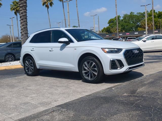 Used 2023 Audi Q5 2.0T Premium Plus w/ Premium Plus Package AWD/4WD image 2