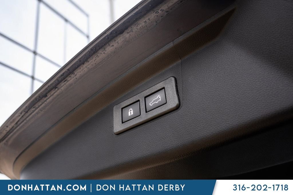 Used 2025 Subaru Outback Premium AWD/4WD image 30