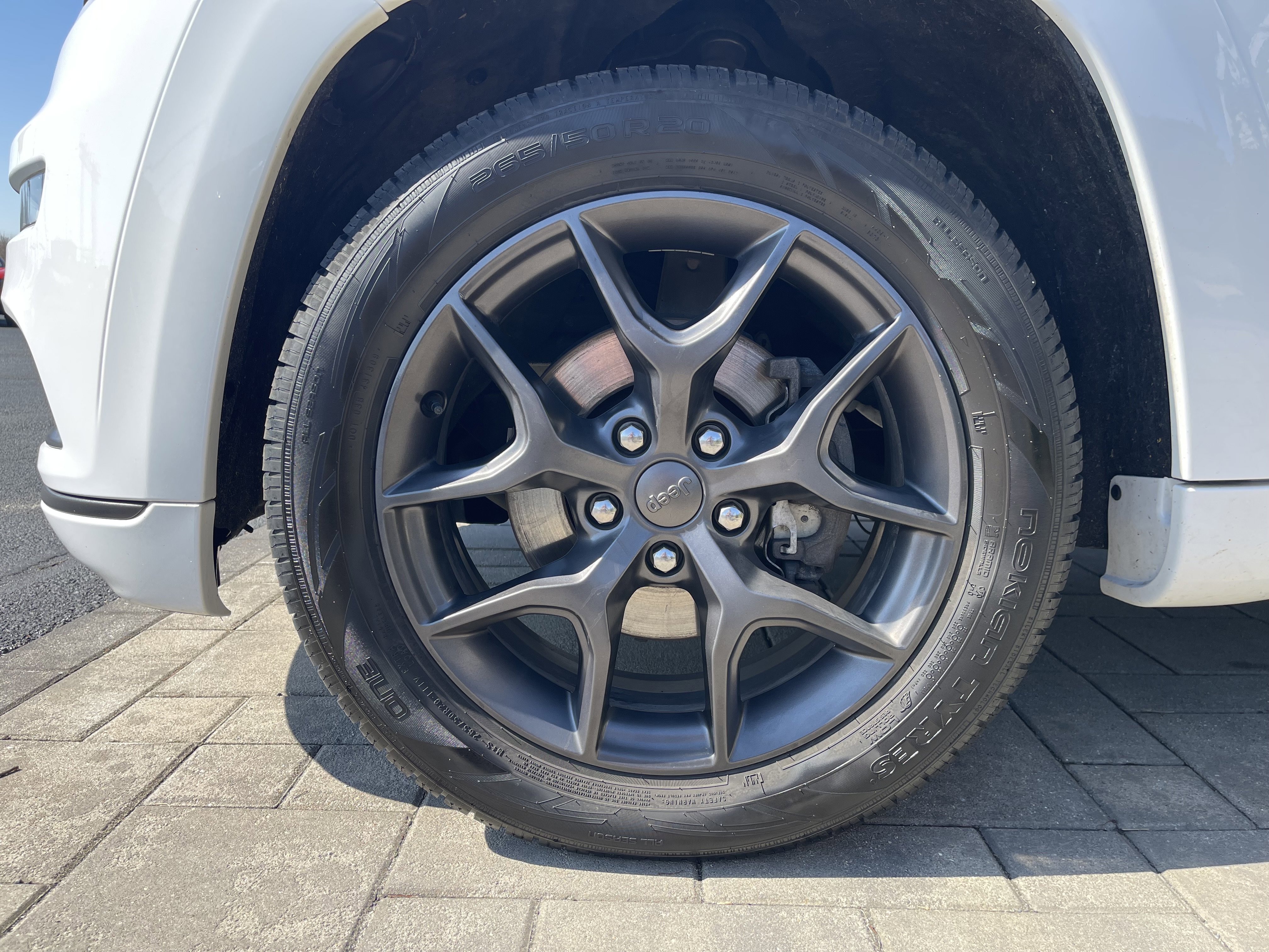 Used 2019 Jeep Grand Cherokee Limited X image 4