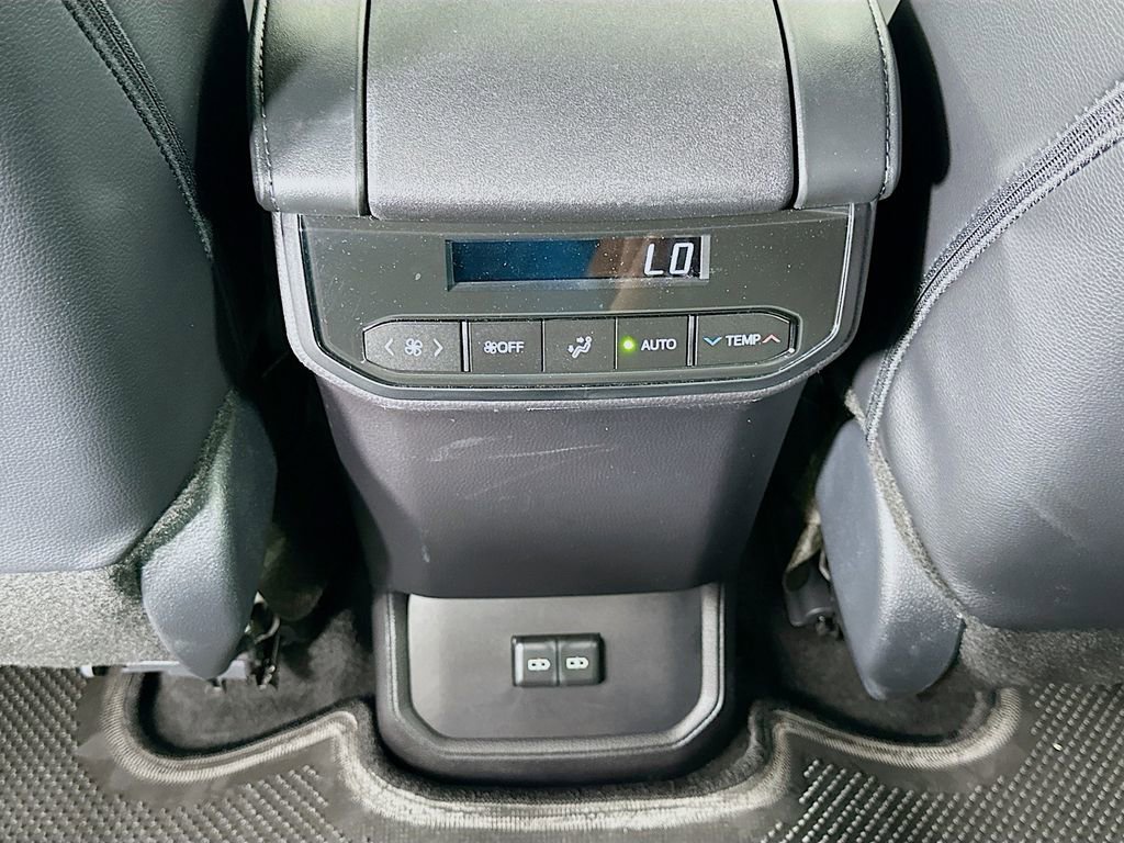 Certified 2026 Toyota Highlander XLE image 26