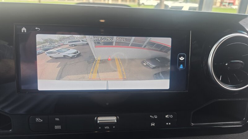 Used 2025 Mercedes-Benz Sprinter 2500 image 16