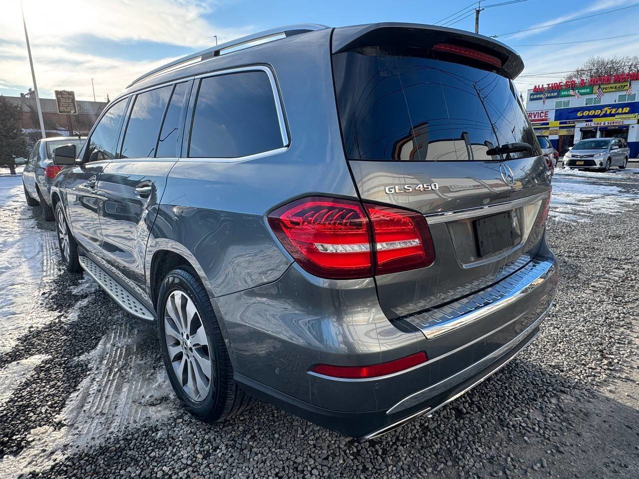 Used 2019 Mercedes-Benz GLS 450 4MATIC image 7