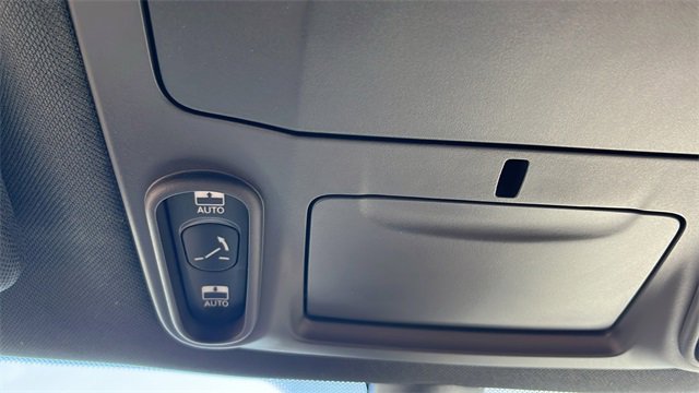 New 2025 Chrysler Pacifica Select image 20