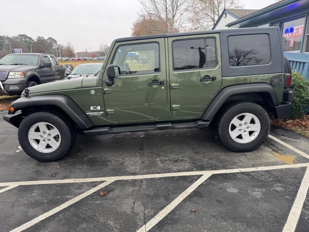 Used 2008 Jeep Wrangler Unlimited X image 5