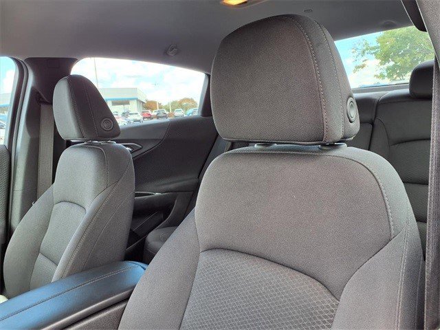 Certified 2025 Chevrolet Malibu LT image 11
