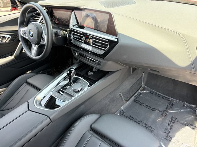 Used 2026 BMW Z4 sDrive30i RWD image 13