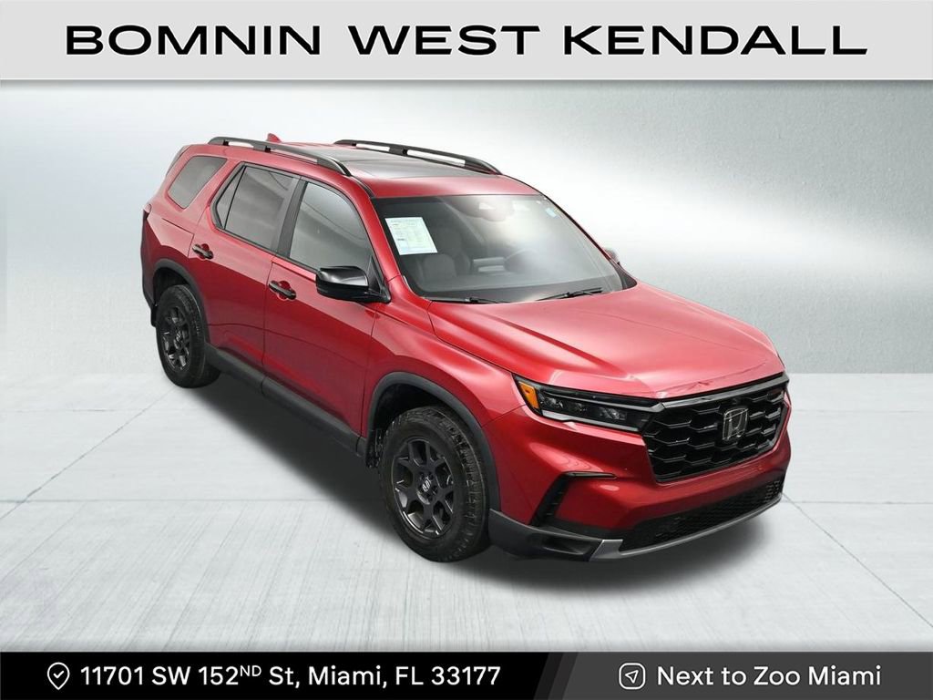 Used 2023 Honda Pilot TrailSport image 18