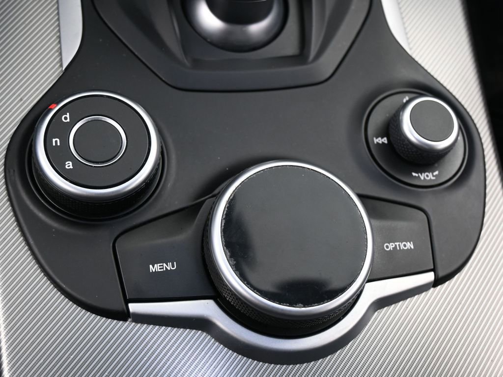 Used 2018 Alfa Romeo Stelvio Ti Sport image 22