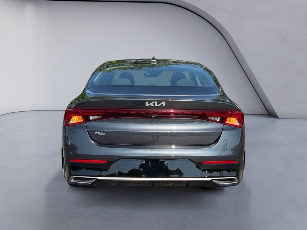 Used 2022 Kia K5 LXS FWD image 4