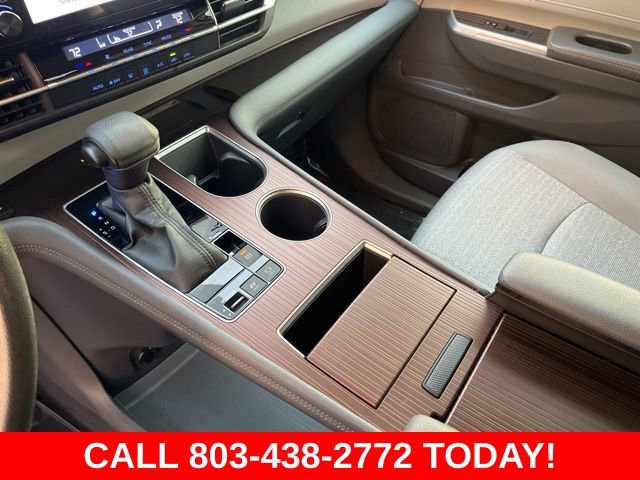 Used 2022 Toyota Sienna LE w/ LE Plus Package image 25