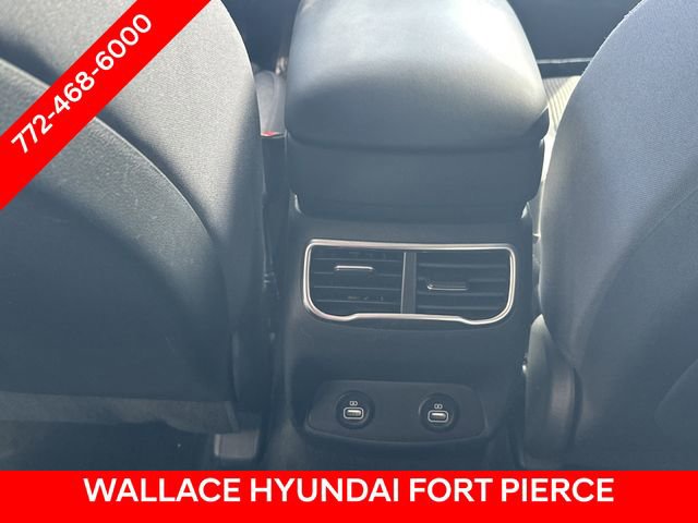 Used 2021 Hyundai Santa Fe SEL w/ Convenience Package FWD image 18