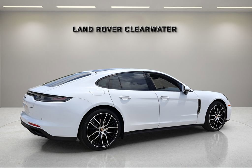 Used 2022 Porsche Panamera Platinum Edition image 5