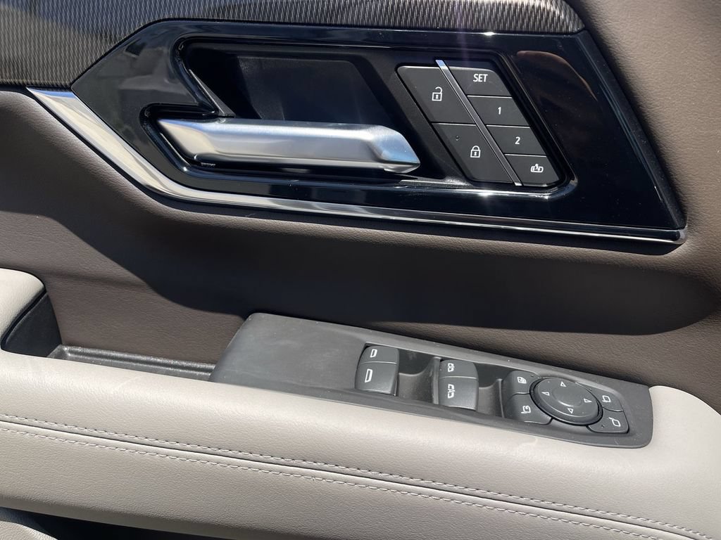New 2026 GMC Yukon XL Elevation AWD/4WD image 23