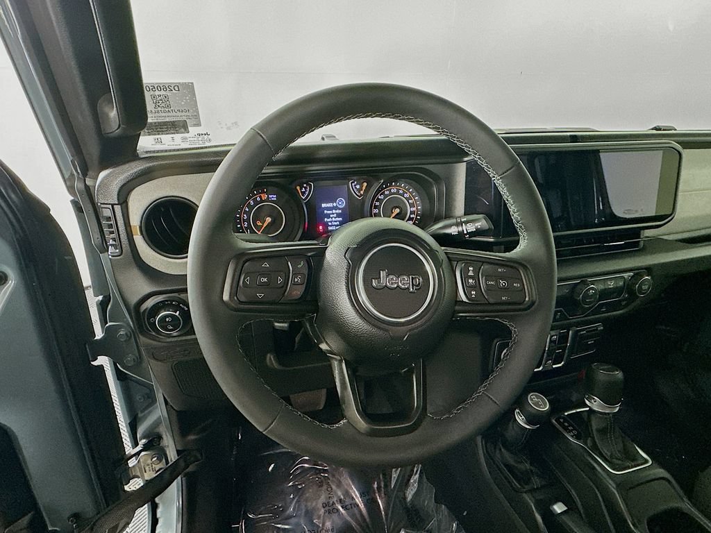 Certified 2025 Jeep Gladiator Sport AWD/4WD image 19