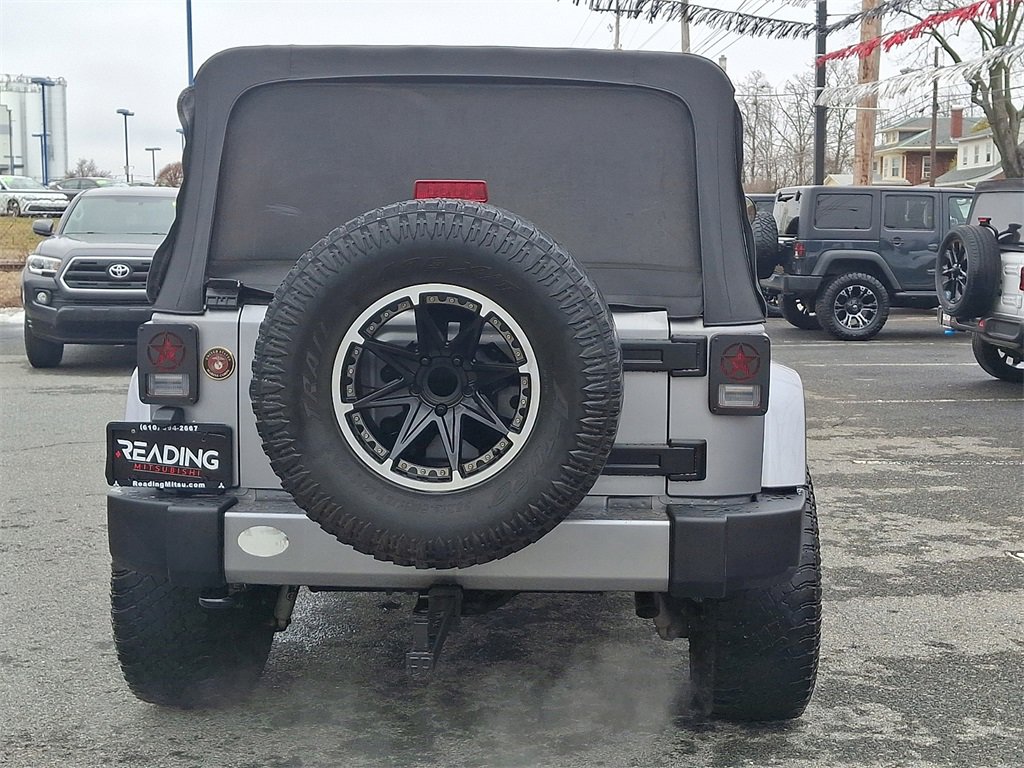 Used 2017 Jeep Wrangler Unlimited Sahara w/ Connectivity Group image 6