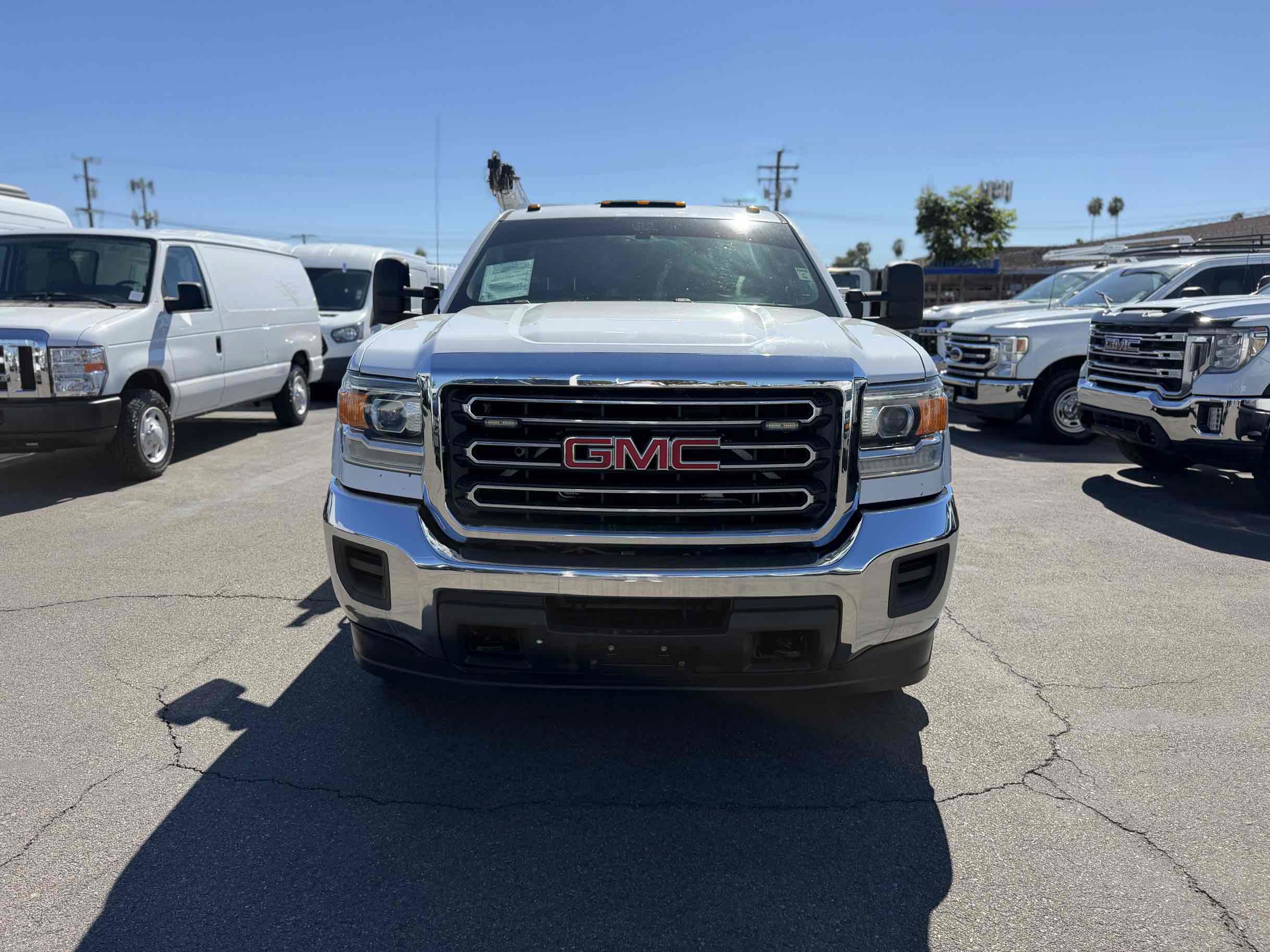 Used 2017 GMC Sierra 3500 2WD Regular Cab image 8