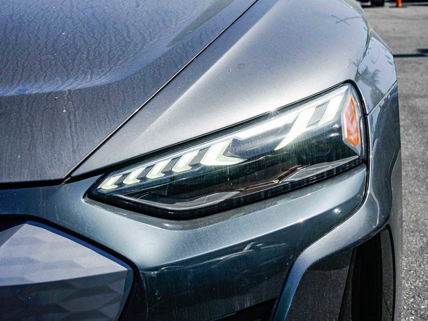 Used 2022 Audi e-tron GT Premium Plus image 7