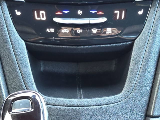 Used 2021 Cadillac XT6 Premium Luxury image 37