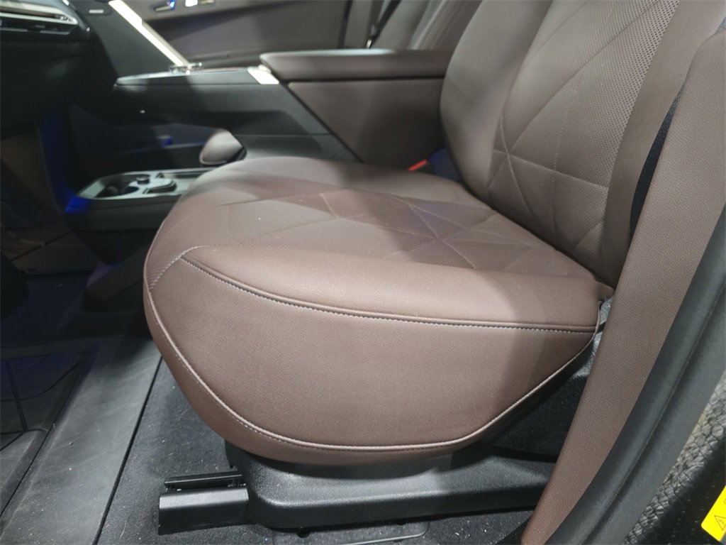 Certified 2024 BMW iX xDrive50 w/ Premium Package image 27