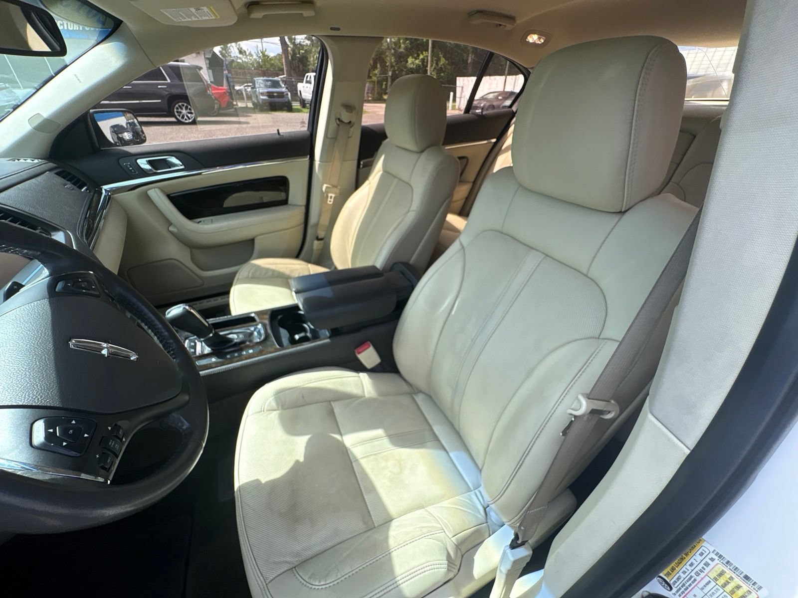 Used 2015 Lincoln MKS w/ Equipment Group 101A FWD image 15