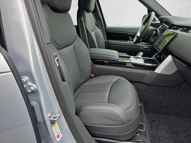 New 2025 Land Rover Range Rover SE image 10