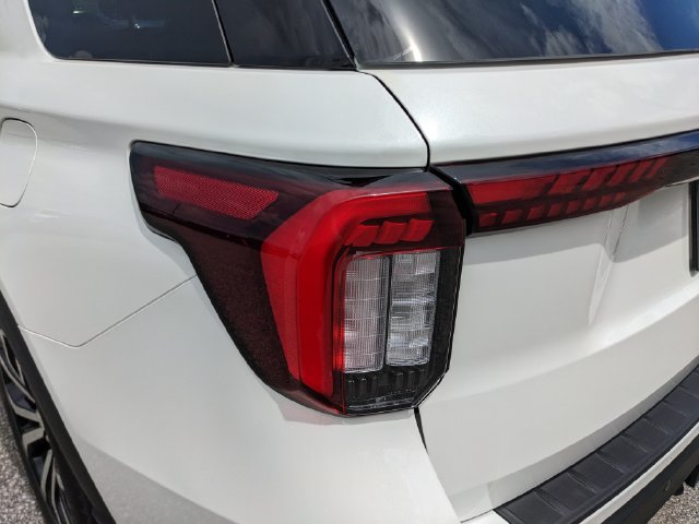 New 2026 Ford Explorer ST-Line w/ Premium Package RWD image 10