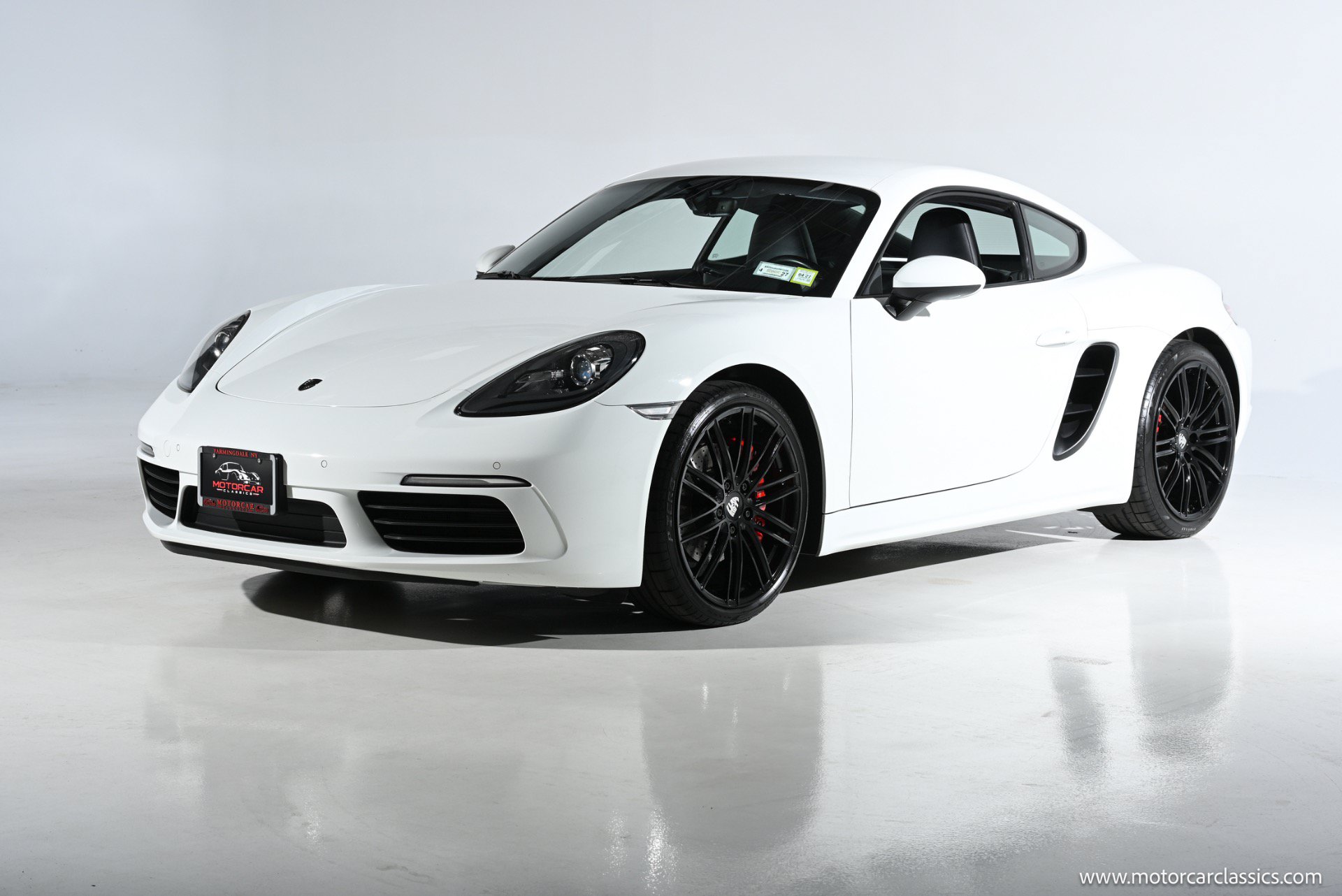Used 2018 Porsche 718 Cayman S RWD image 3