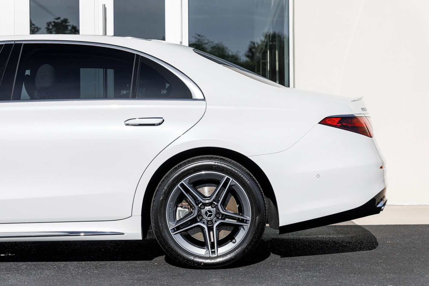 Used 2025 Mercedes-Benz S 580 4MATIC Sedan image 6