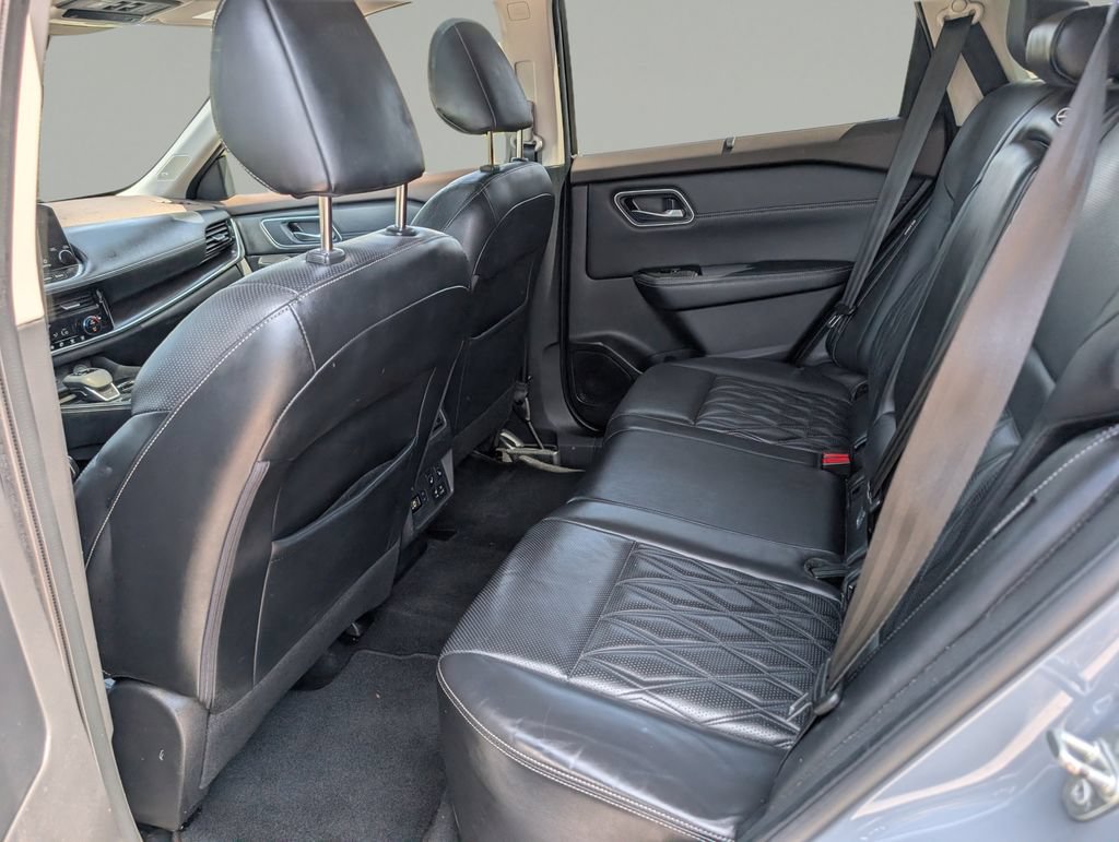 Certified 2021 Nissan Rogue Platinum AWD/4WD image 14