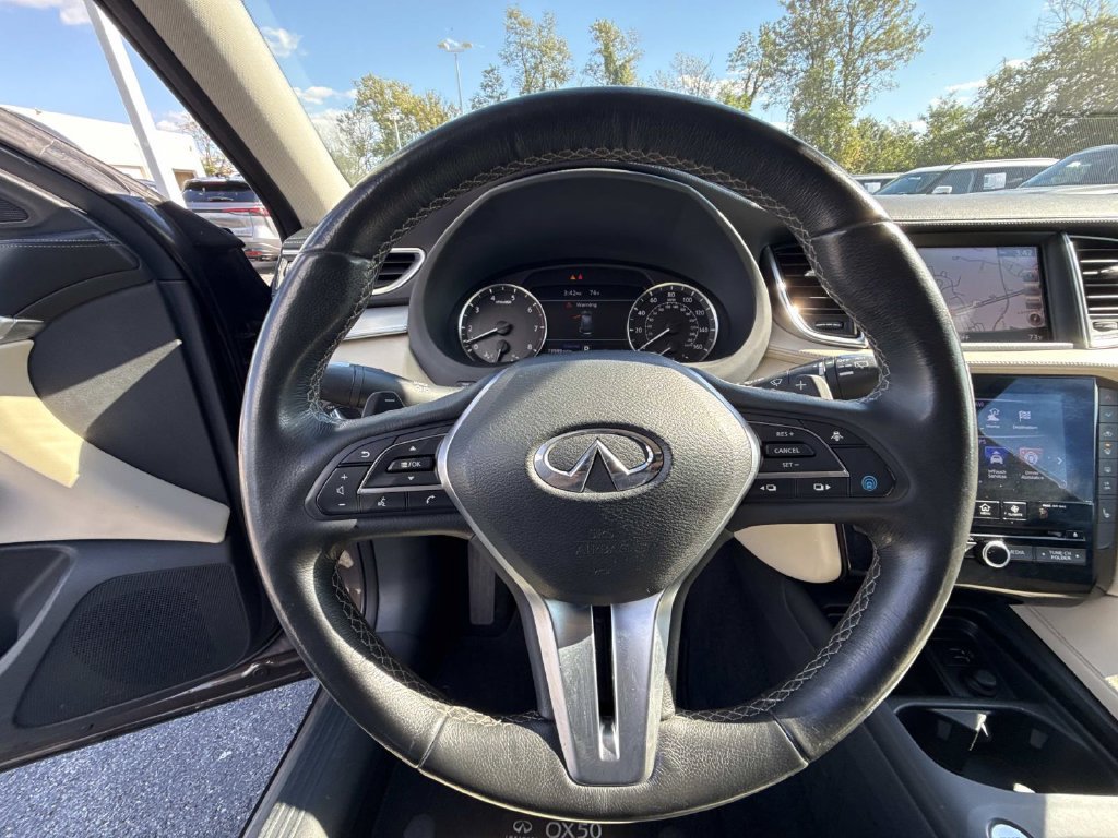 Used 2019 INFINITI QX50 Essential w/ Proactive Package AWD/4WD image 11