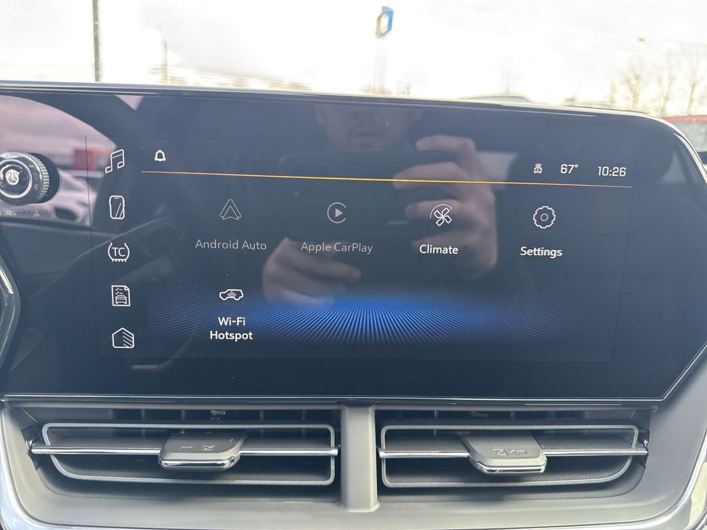 New 2026 Chevrolet Trax RS w/ Sunroof Package image 18