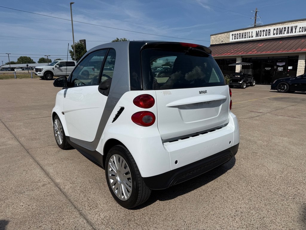 Used 2015 smart fortwo pure RWD image 5