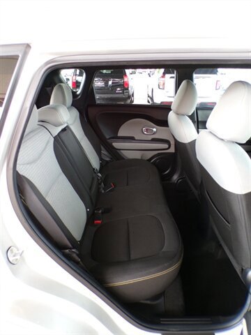 Used 2015 Kia Soul + FWD image 24