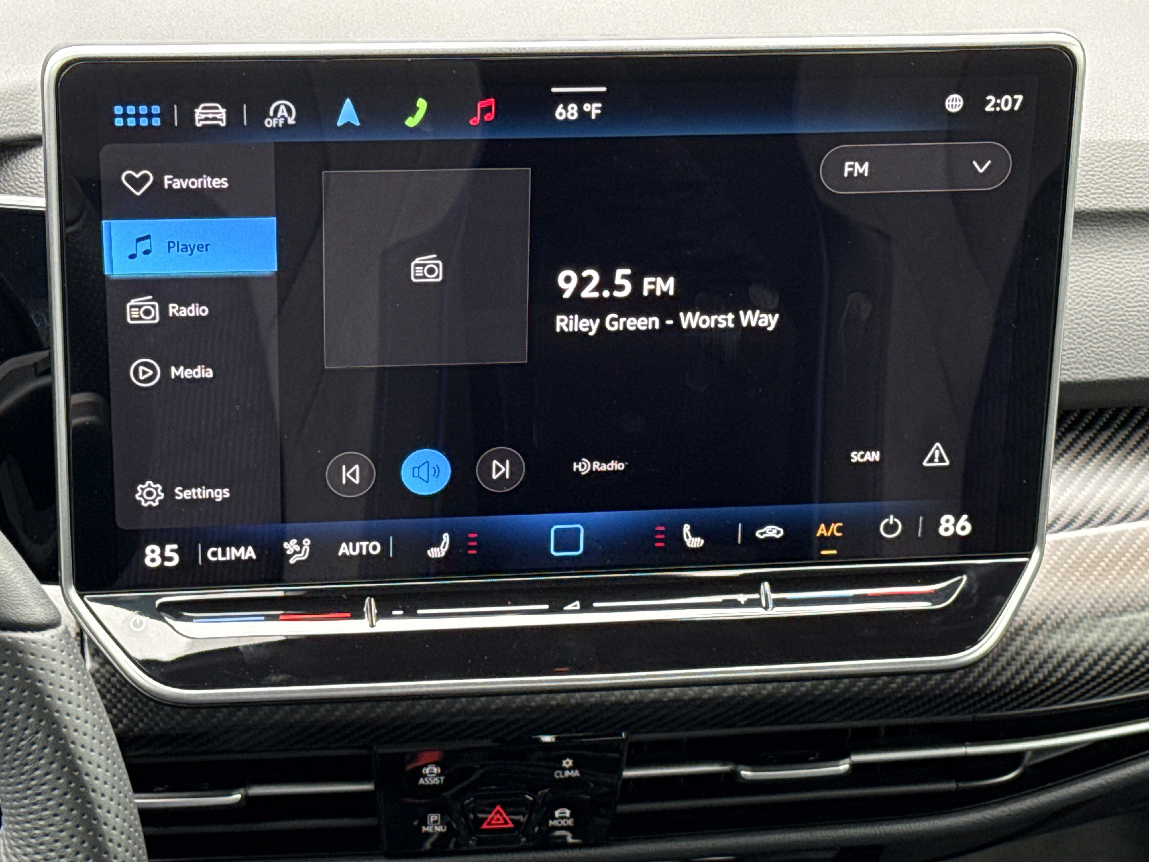 Used 2025 Volkswagen Golf R Black Edition image 23