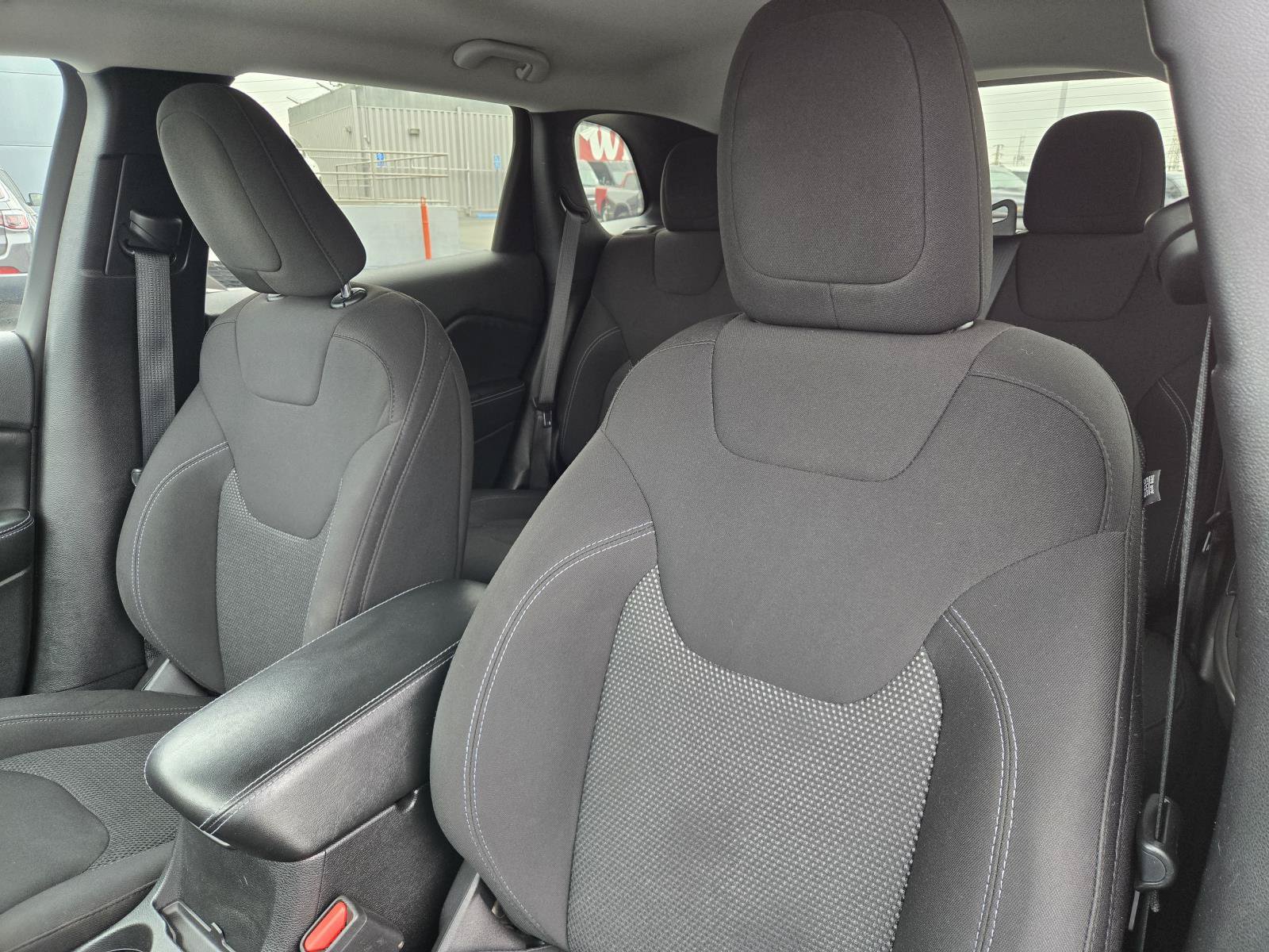 Certified 2021 Jeep Cherokee Latitude FWD image 20